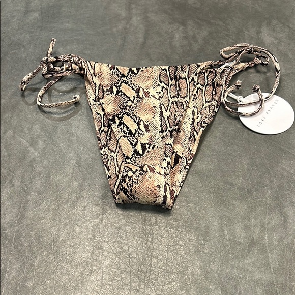 Tori Praver Leopard Bikini Bottom - Picture 2 of 4